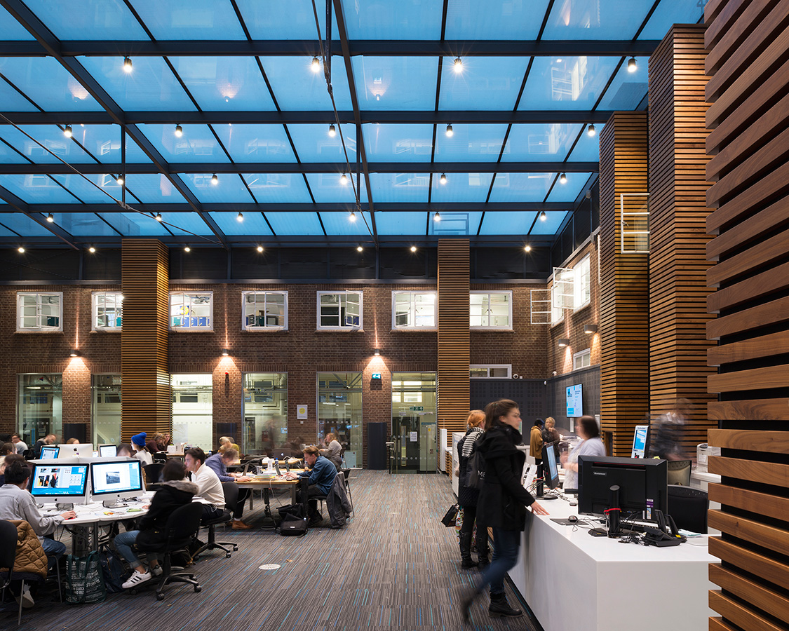 Kingston University Learning Resources Centre, London, Pascall+Watson