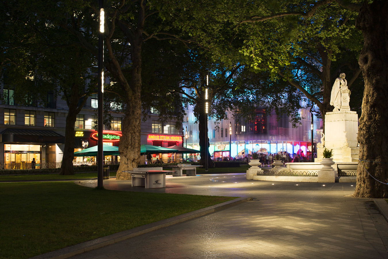 Leicester Square, iGuzzini/Burns+Nice